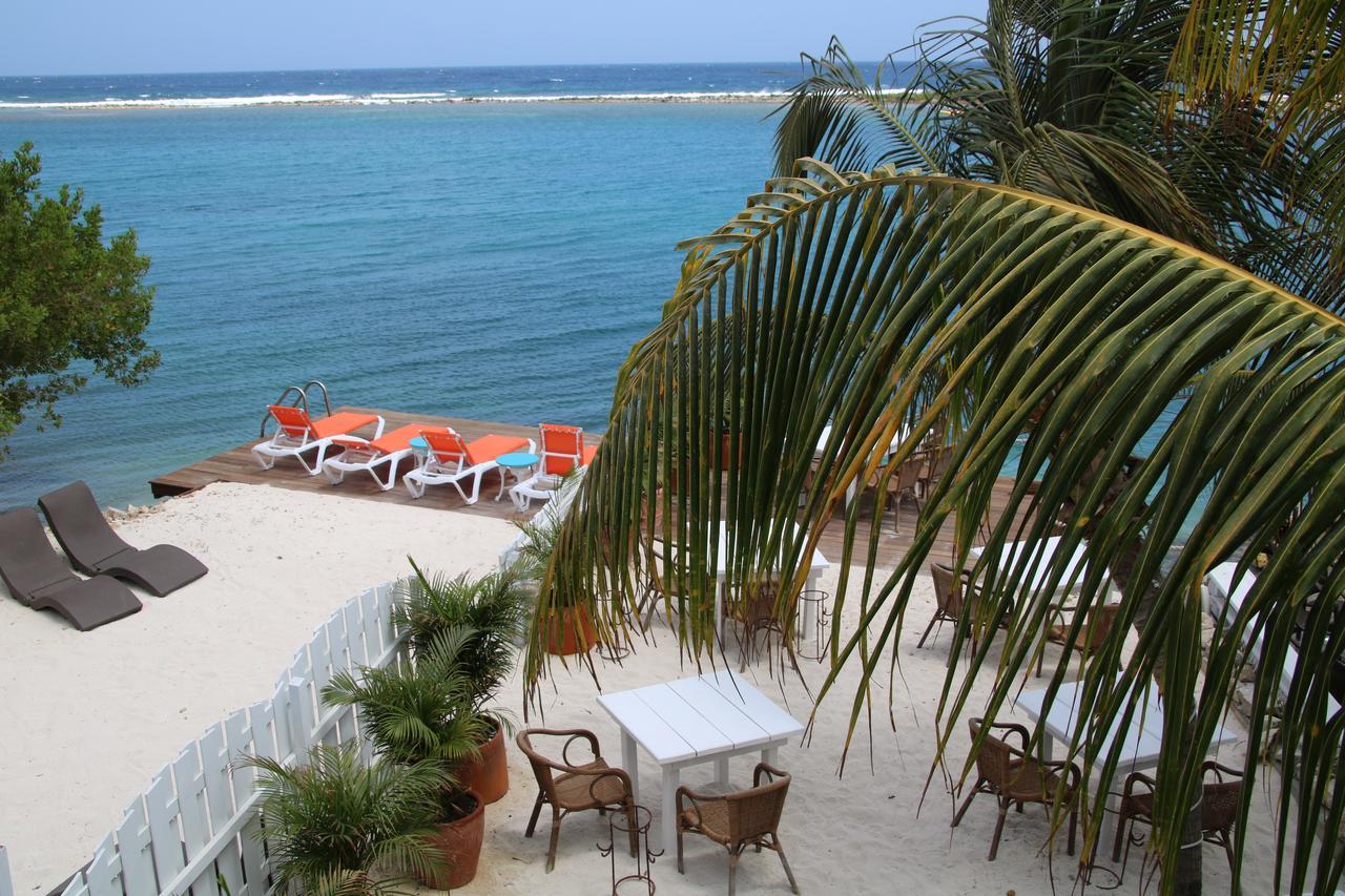 Coral Reef Beach Savaneta Exterior photo
