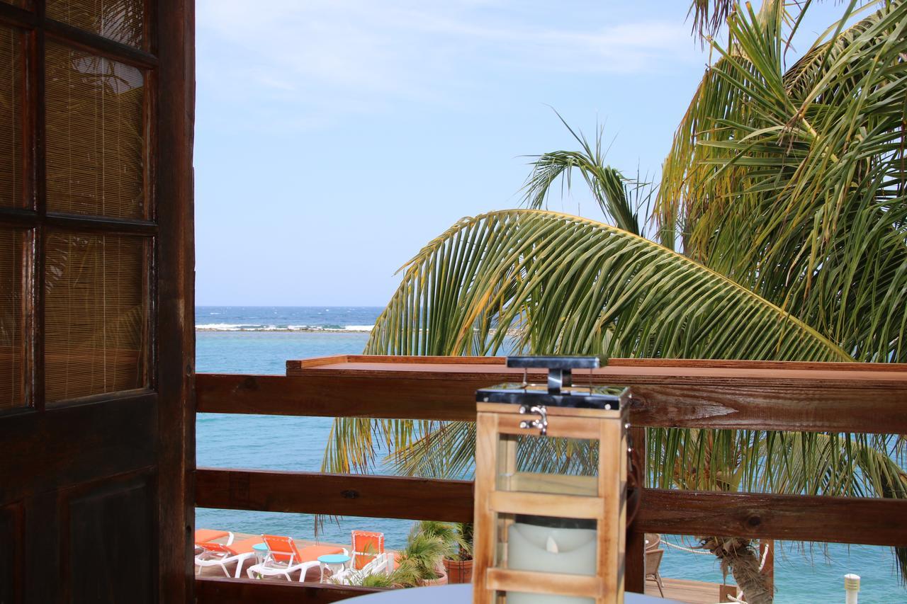 Coral Reef Beach Savaneta Exterior photo