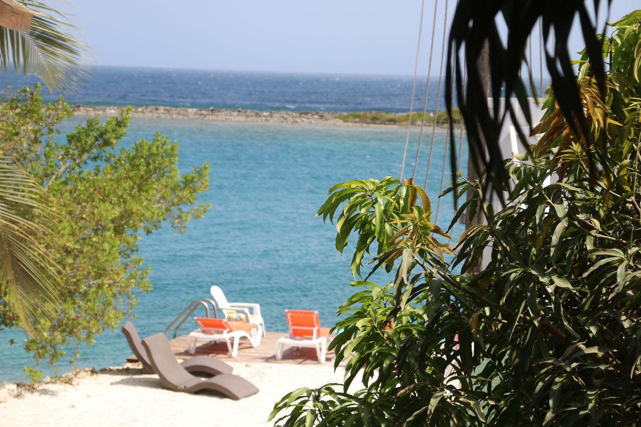 Coral Reef Beach Savaneta Exterior photo