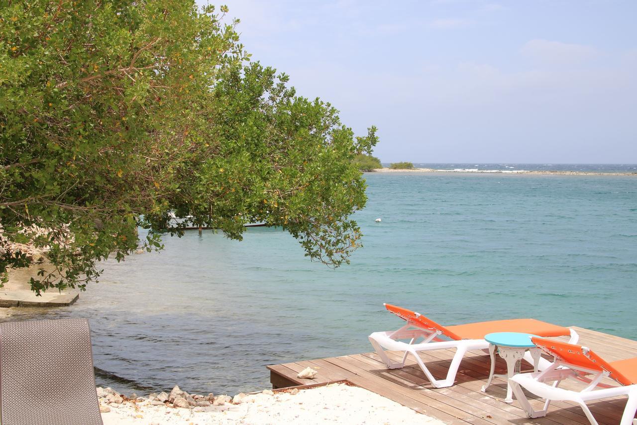 Coral Reef Beach Savaneta Exterior photo